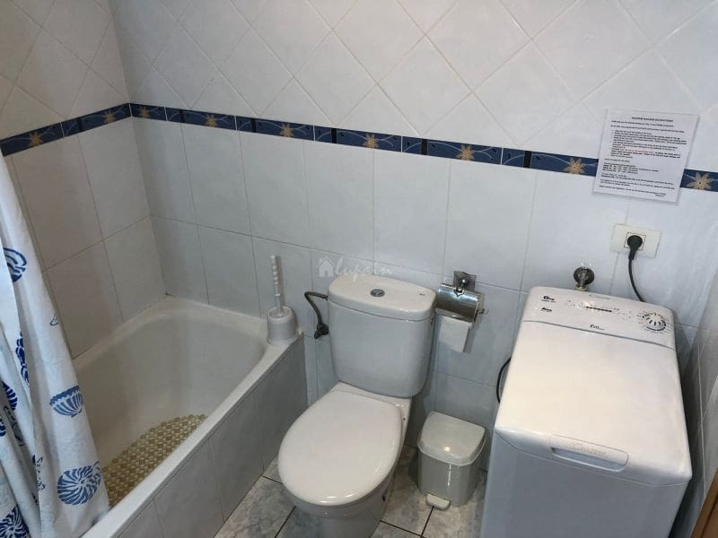 1 soverom Leilighet til salgs i Los Cristianos med svømmebasseng - € 280 000 (Ref: 9337134)