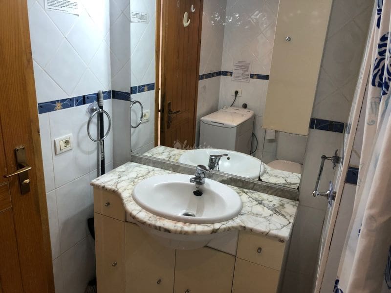 1 soverom Leilighet til salgs i Los Cristianos med svømmebasseng - € 280 000 (Ref: 9337134)