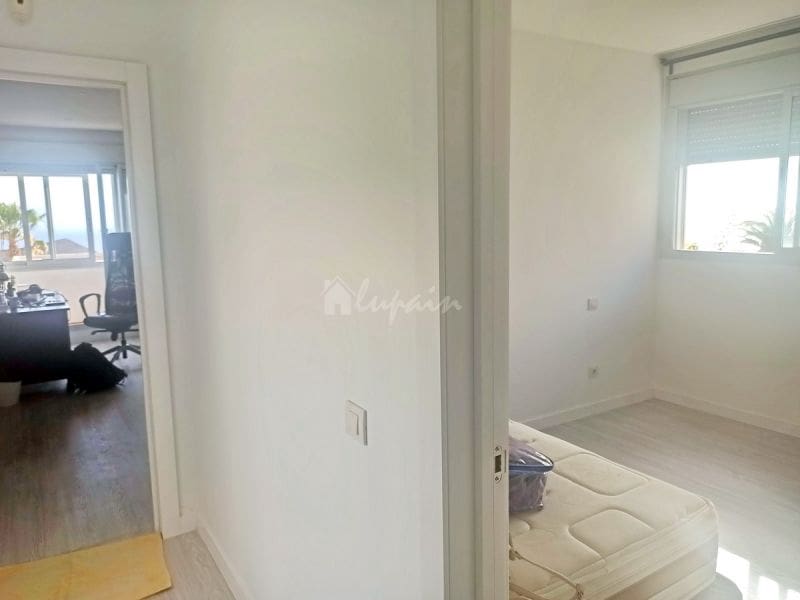 4 makuuhuone Huvila myytävänä paikassa Chayofa mukana uima-altaan - 999 500 € (Ref: 9337136)