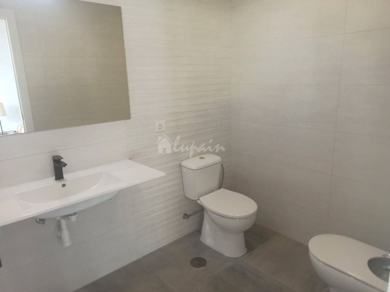 4 makuuhuone Huvila myytävänä paikassa Chayofa mukana uima-altaan - 999 500 € (Ref: 9337136)