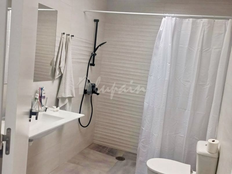 4 makuuhuone Huvila myytävänä paikassa Chayofa mukana uima-altaan - 999 500 € (Ref: 9337136)