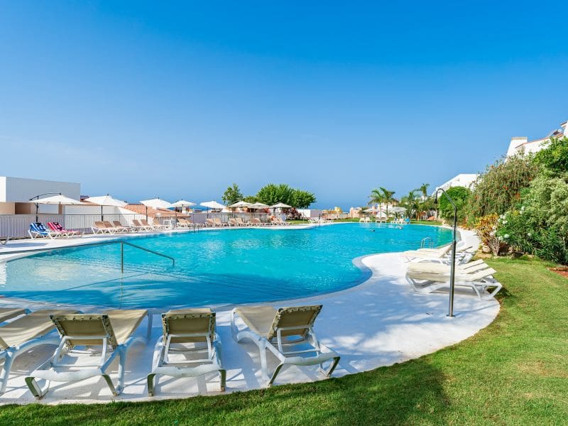 2 sovrum Lägenhet till salu i La Caleta Adeje med pool - 895 000 € (Ref: 9337143)