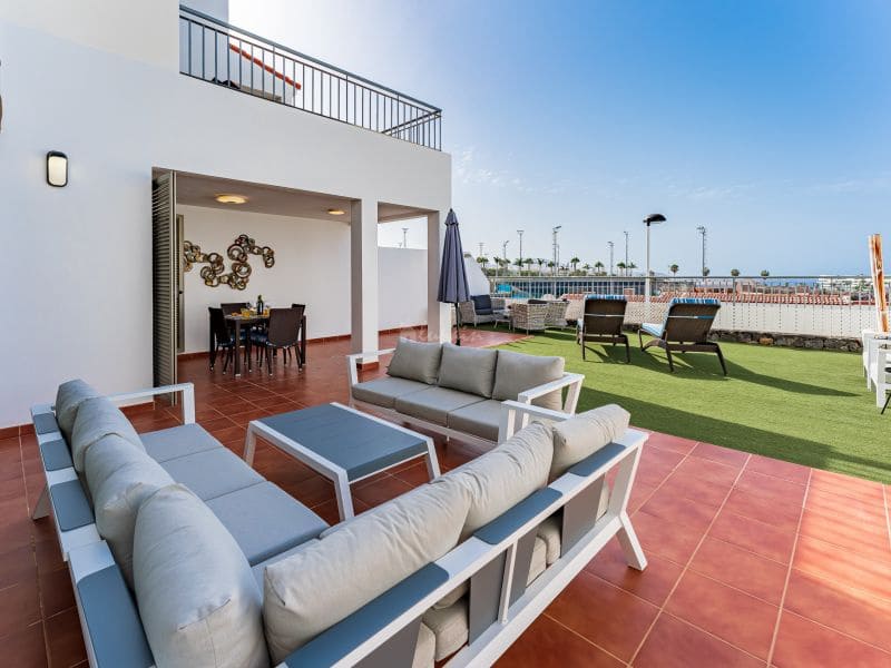 2 sovrum Lägenhet till salu i La Caleta Adeje med pool - 895 000 € (Ref: 9337143)