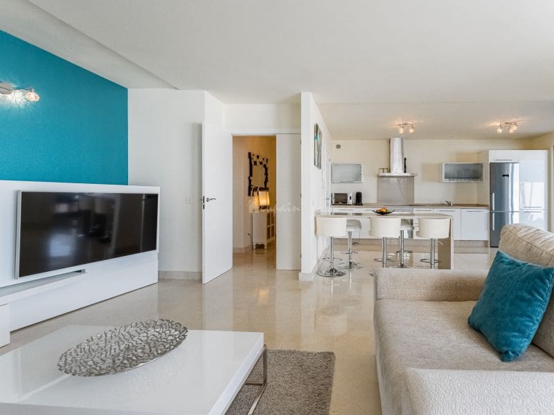 2 sovrum Lägenhet till salu i La Caleta Adeje med pool - 895 000 € (Ref: 9337143)