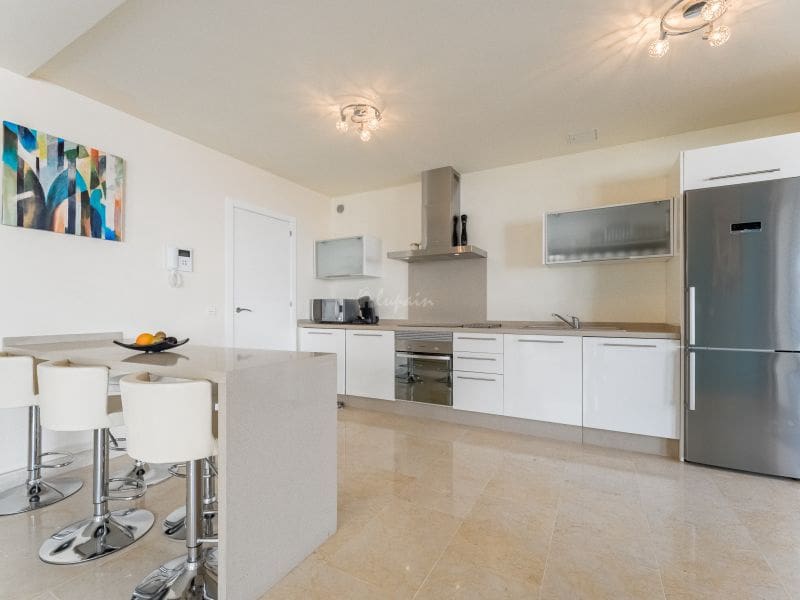 2 sovrum Lägenhet till salu i La Caleta Adeje med pool - 895 000 € (Ref: 9337143)