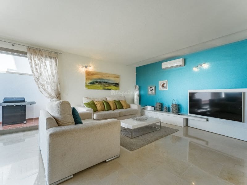 2 sovrum Lägenhet till salu i La Caleta Adeje med pool - 895 000 € (Ref: 9337143)