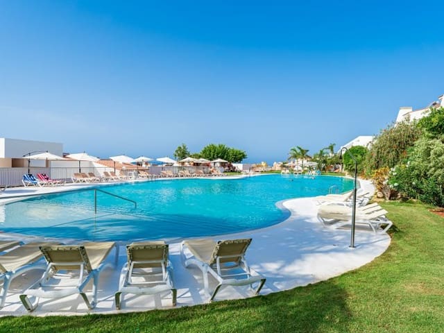 2 sovrum Lägenhet till salu i La Caleta Adeje, Adeje med pool - 895 000 € (Ref: 9337143)