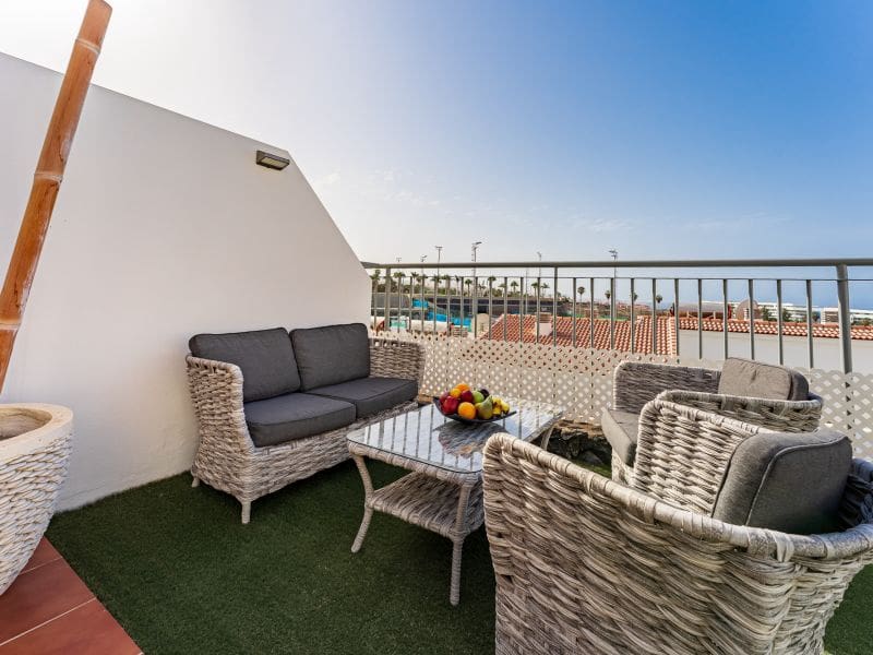 2 sovrum Lägenhet till salu i La Caleta Adeje med pool - 895 000 € (Ref: 9337143)