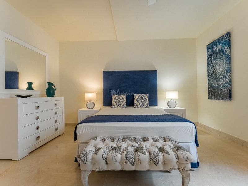 2 sovrum Lägenhet till salu i La Caleta Adeje med pool - 895 000 € (Ref: 9337143)