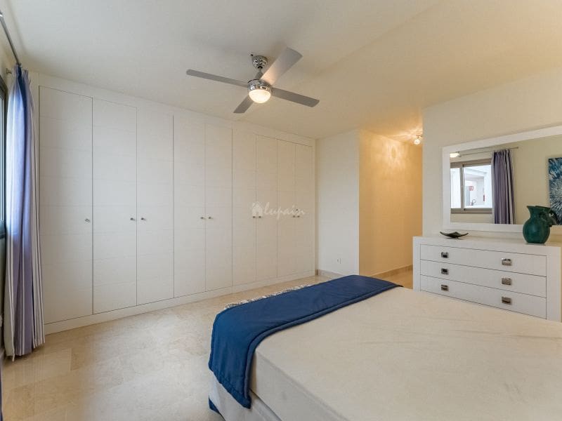 2 sovrum Lägenhet till salu i La Caleta Adeje med pool - 895 000 € (Ref: 9337143)