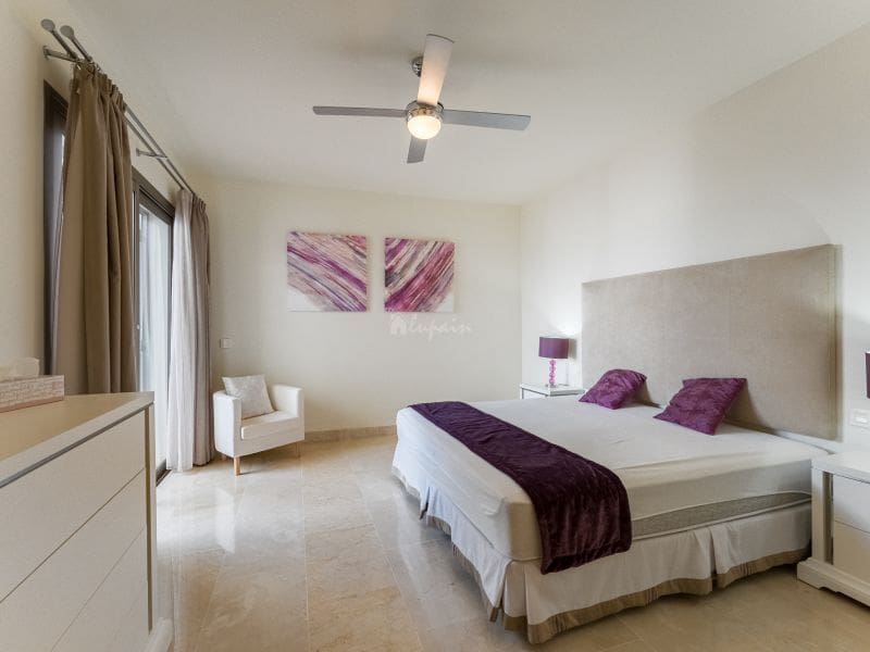 2 sovrum Lägenhet till salu i La Caleta Adeje med pool - 895 000 € (Ref: 9337143)