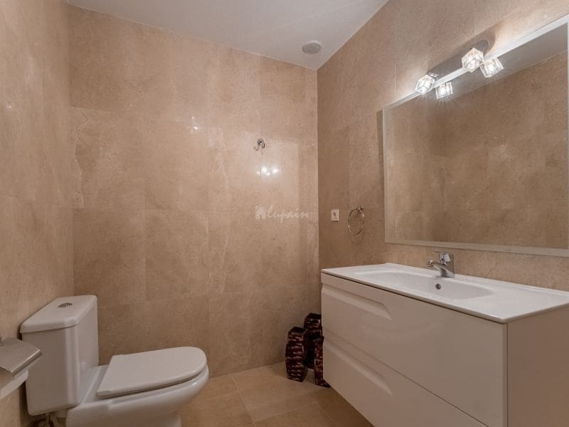 2 sovrum Lägenhet till salu i La Caleta Adeje med pool - 895 000 € (Ref: 9337143)