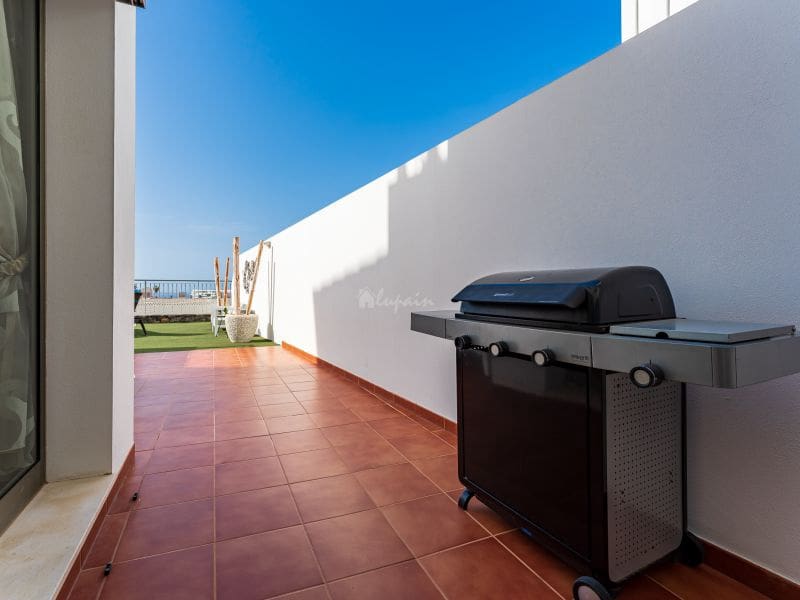 2 sovrum Lägenhet till salu i La Caleta Adeje med pool - 895 000 € (Ref: 9337143)