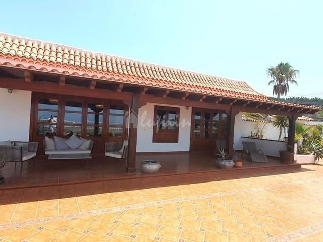 3 bedroom Villa for sale in Los Gigantes, Santiago del Teide with pool - € 1,230,000 (Ref: 9337145)