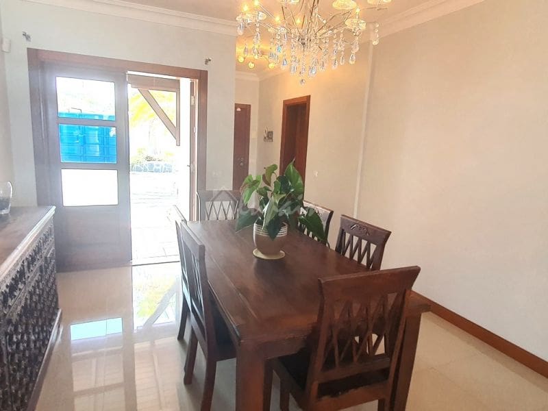 3 bedroom Villa for sale in Los Gigantes with pool - € 1,230,000 (Ref: 9337145)