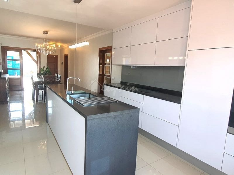 3 bedroom Villa for sale in Los Gigantes with pool - € 1,230,000 (Ref: 9337145)