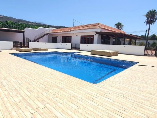 3 bedroom Villa for sale in Los Gigantes, Santiago del Teide with pool - € 1,230,000 (Ref: 9337145)