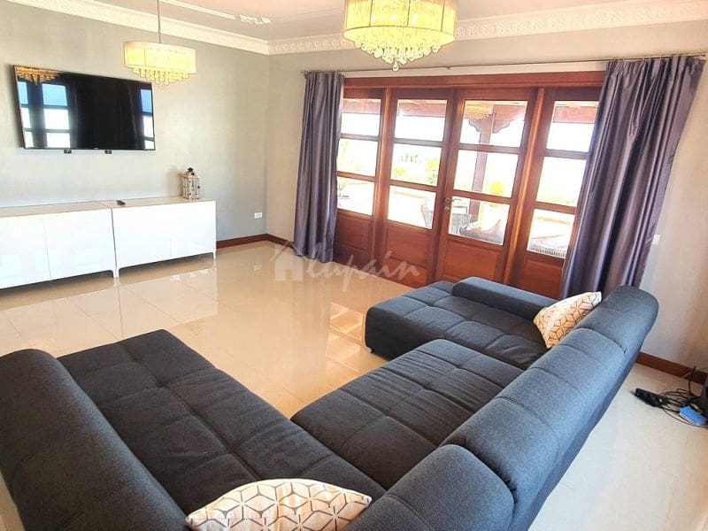 3 bedroom Villa for sale in Los Gigantes with pool - € 1,230,000 (Ref: 9337145)