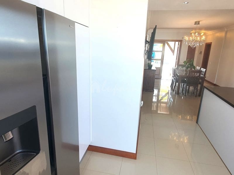 3 bedroom Villa for sale in Los Gigantes with pool - € 1,230,000 (Ref: 9337145)