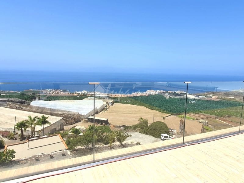 3 bedroom Villa for sale in Los Gigantes with pool - € 1,230,000 (Ref: 9337145)