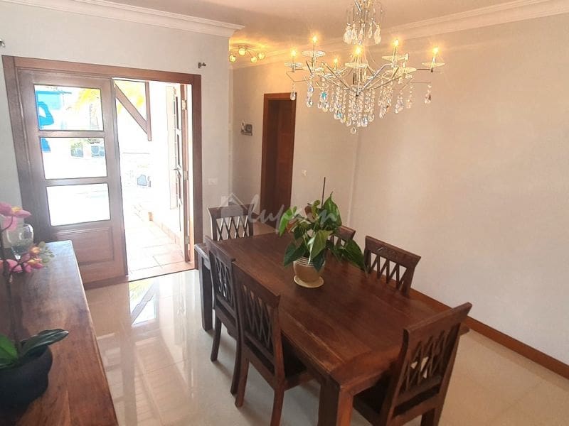 3 bedroom Villa for sale in Los Gigantes with pool - € 1,230,000 (Ref: 9337145)