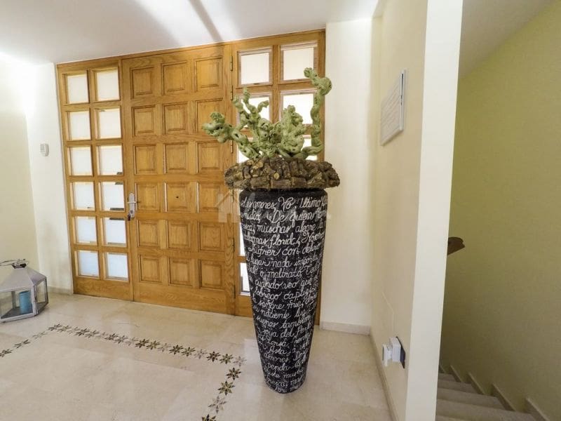 5 soveværelse Villa til salg i Costa Adeje med swimmingpool - € 2.350.000 (Ref: 9337147)