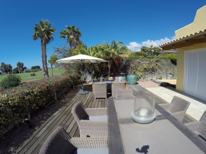 5 soveværelse Villa til salg i Costa Adeje med swimmingpool - € 2.350.000 (Ref: 9337147)