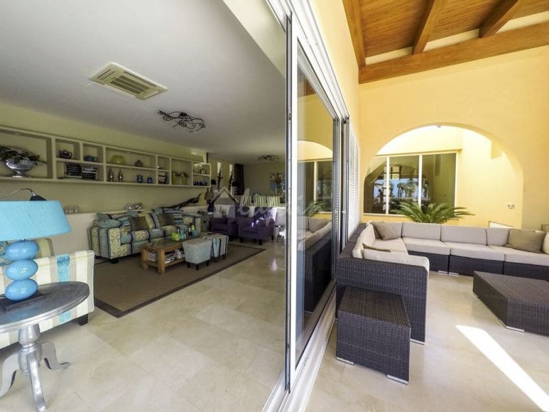 5 soveværelse Villa til salg i Costa Adeje med swimmingpool - € 2.350.000 (Ref: 9337147)