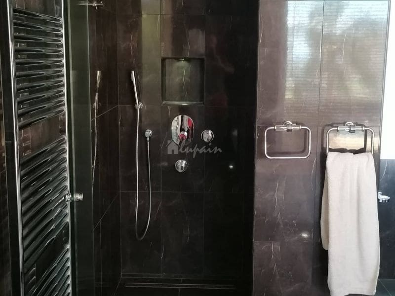 5 soveværelse Villa til salg i Costa Adeje med swimmingpool - € 2.350.000 (Ref: 9337147)