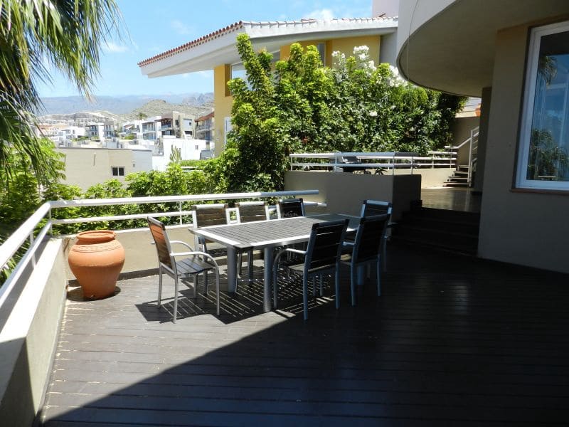 Chalet de 4 habitaciones en San Eugenio en venta con piscina - 1.000.000 € (Ref: 9337151)