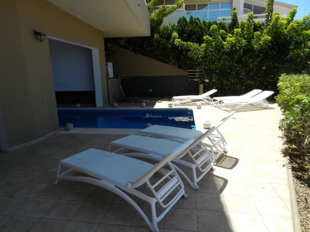 4 soverom Villa til salgs i San Eugenio, Adeje med svømmebasseng - € 1 000 000 (Ref: 9337151)