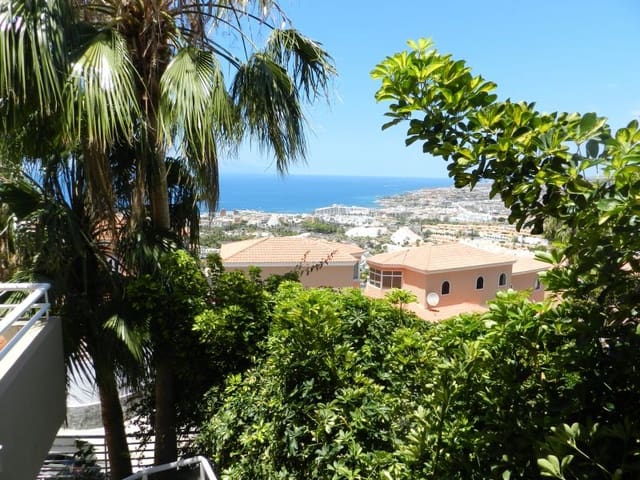 4 soverom Villa til salgs i San Eugenio, Adeje med svømmebasseng - € 1 000 000 (Ref: 9337151)