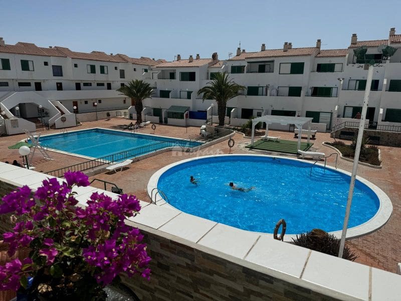 1 quarto Apartamento para venda em Costa del Silencio com piscina - 169 500 € (Ref: 9337153)