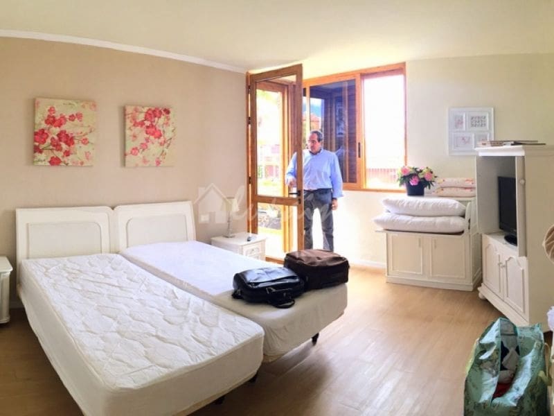 7 bedroom Villa for sale in Playa de las Americas with pool - € 3,000,000 (Ref: 9337155)