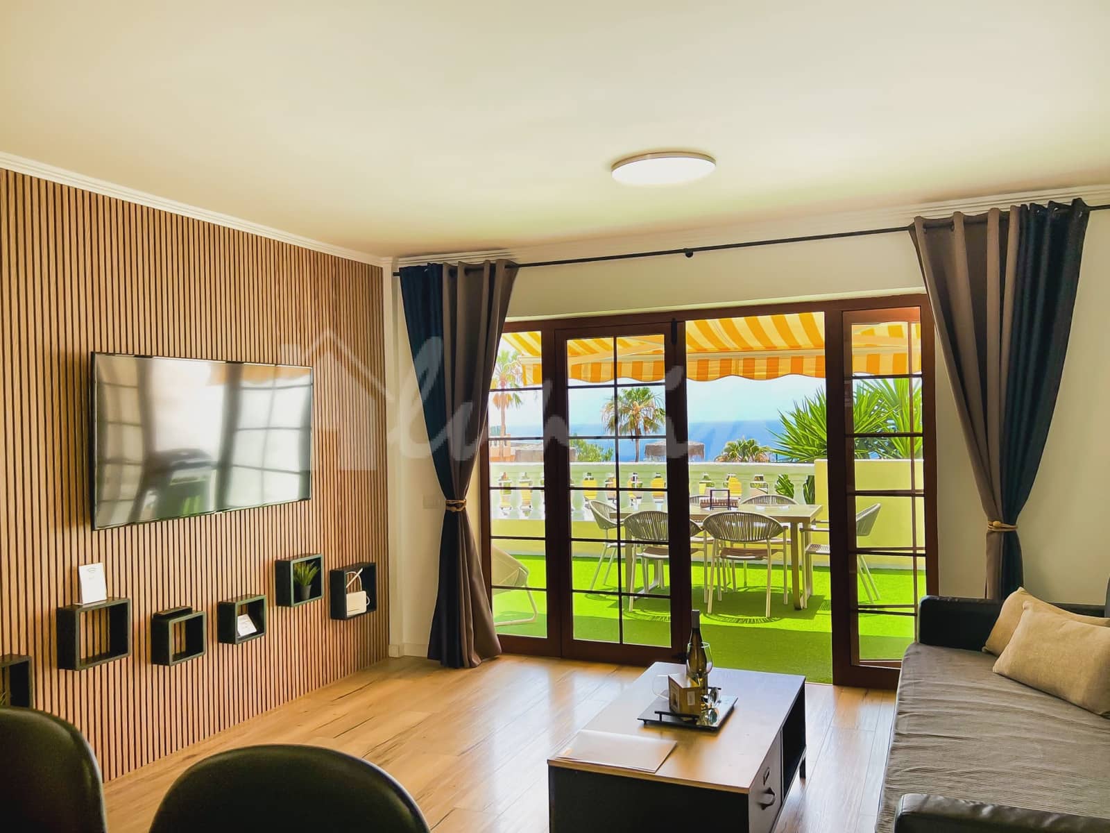 2 sovrum Lägenhet till salu i San Eugenio med pool - 490 000 € (Ref: 9341772)