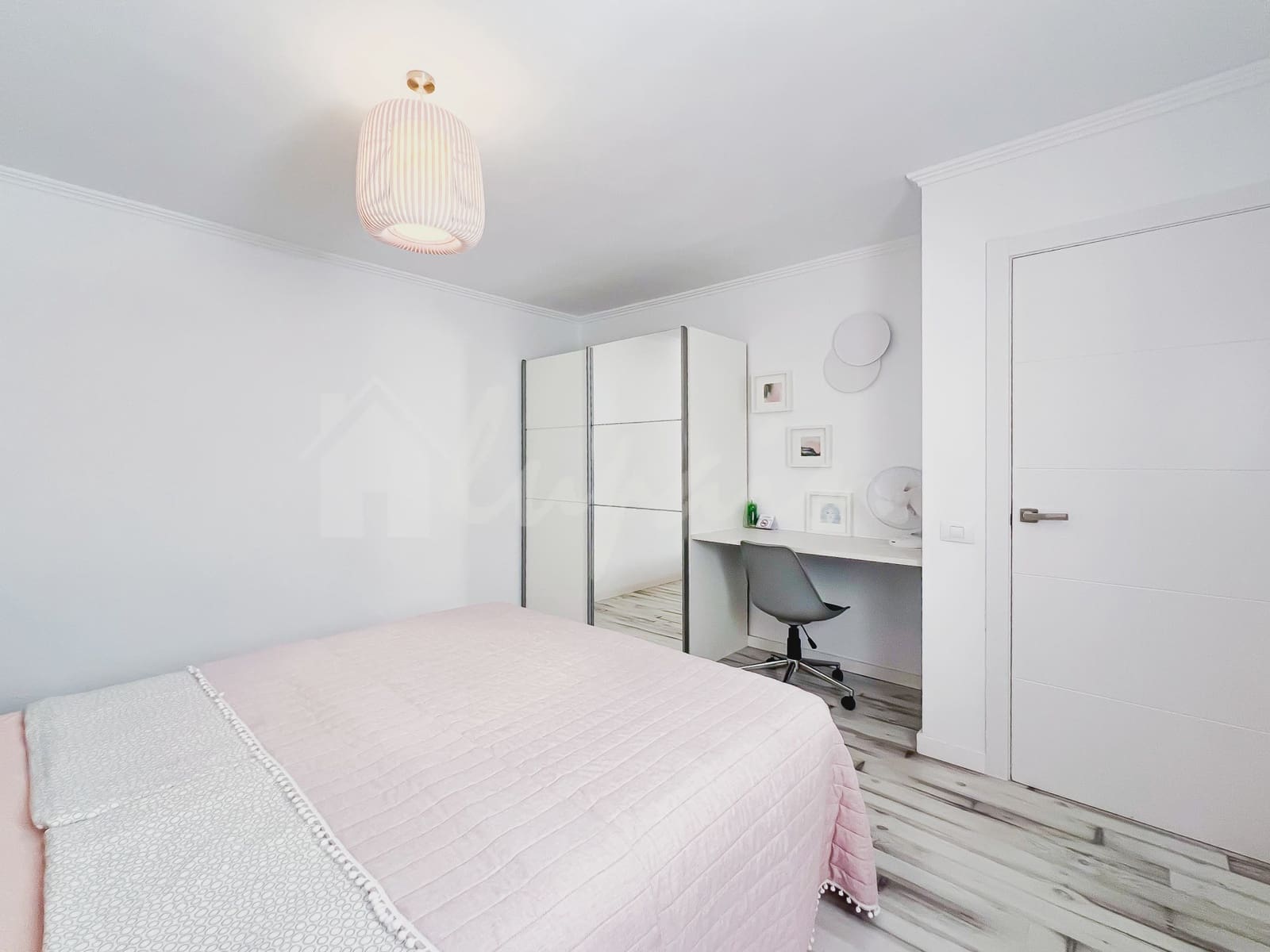 2 sovrum Lägenhet till salu i San Eugenio med pool - 490 000 € (Ref: 9341772)