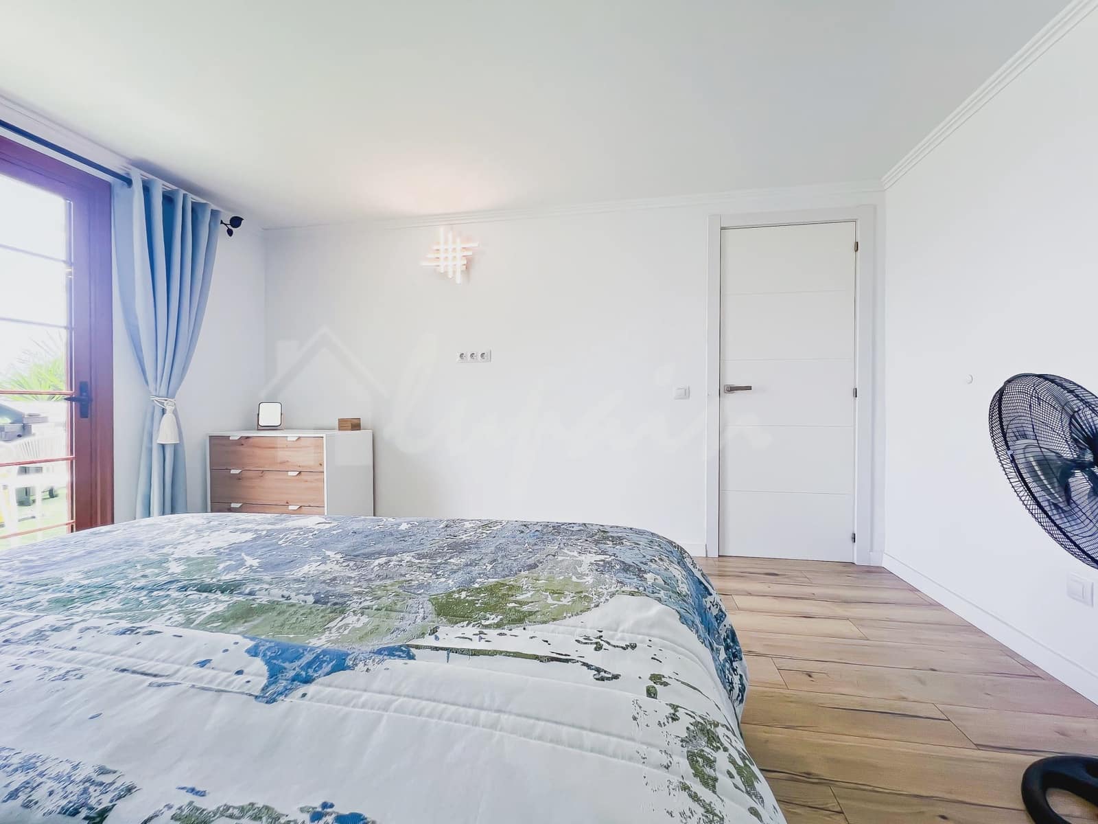 2 sovrum Lägenhet till salu i San Eugenio med pool - 490 000 € (Ref: 9341772)