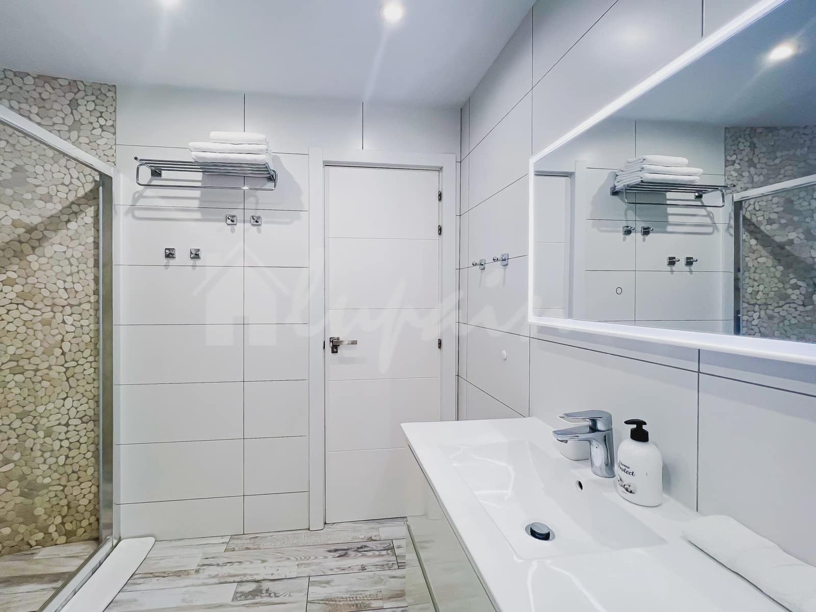 2 sovrum Lägenhet till salu i San Eugenio med pool - 490 000 € (Ref: 9341772)