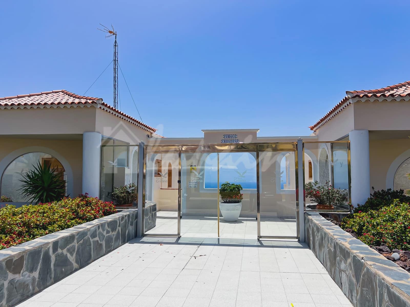 2 sovrum Lägenhet till salu i San Eugenio med pool - 490 000 € (Ref: 9341772)