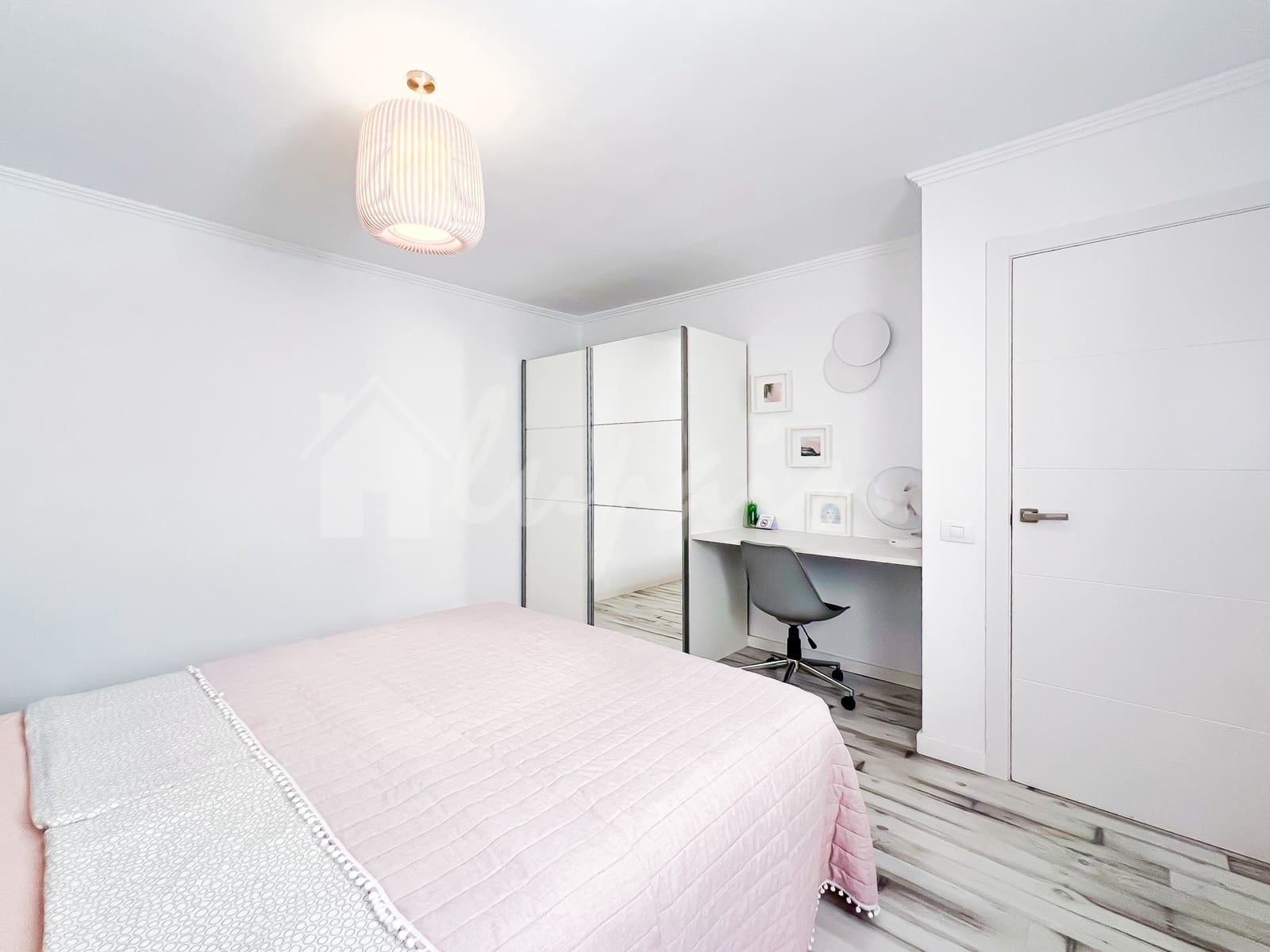 2 sovrum Lägenhet till salu i San Eugenio med pool - 490 000 € (Ref: 9341772)