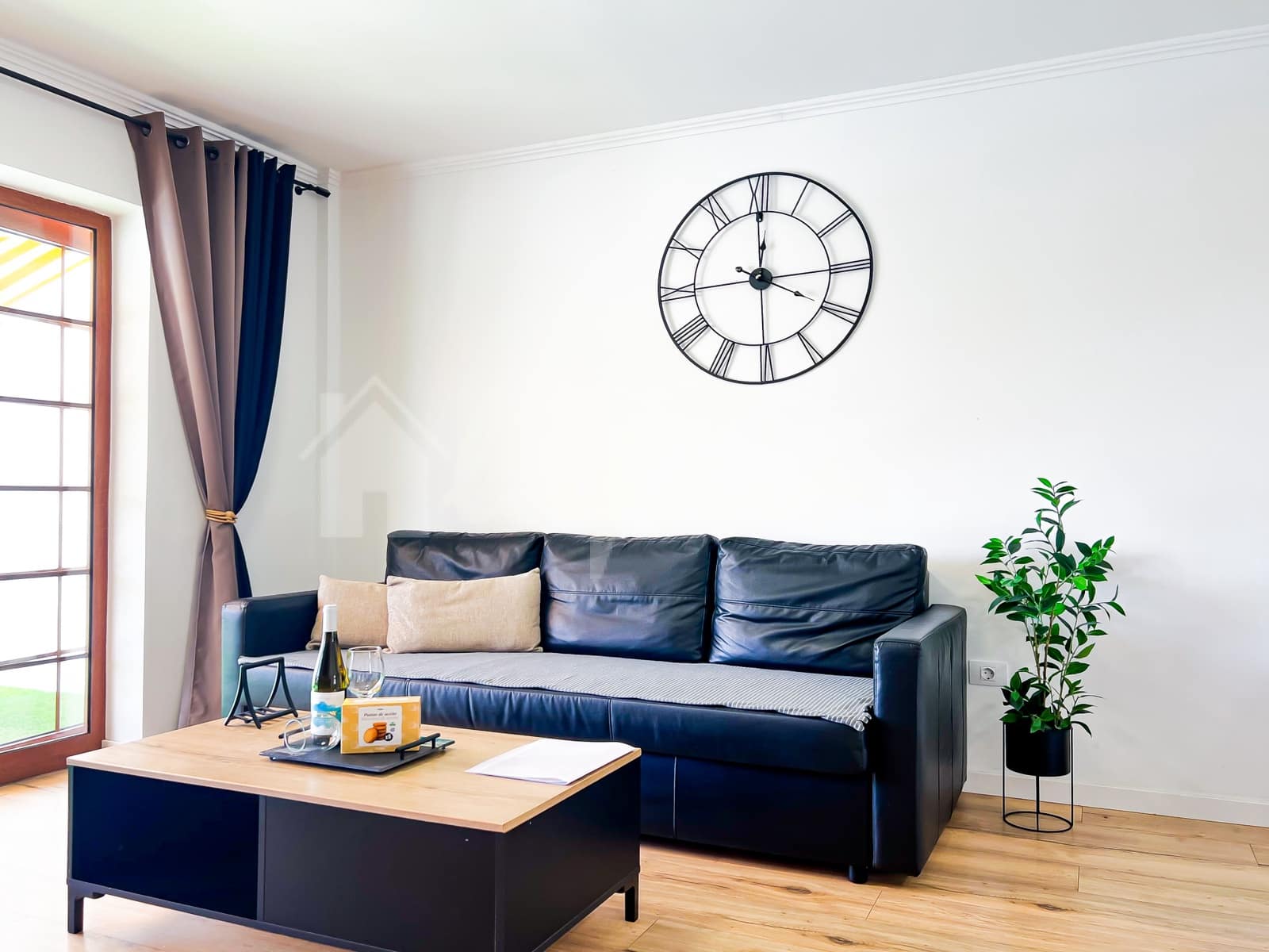 2 sovrum Lägenhet till salu i San Eugenio med pool - 490 000 € (Ref: 9341772)