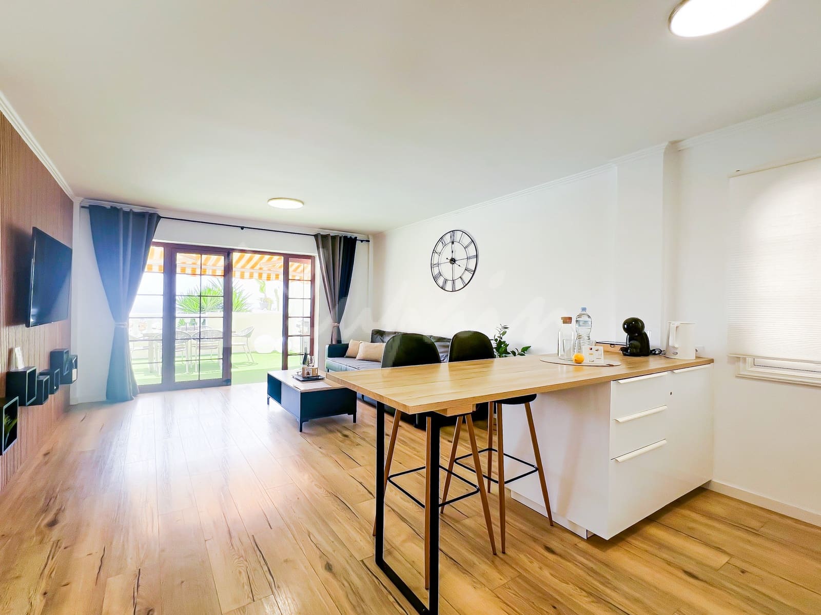 2 sovrum Lägenhet till salu i San Eugenio med pool - 490 000 € (Ref: 9341772)