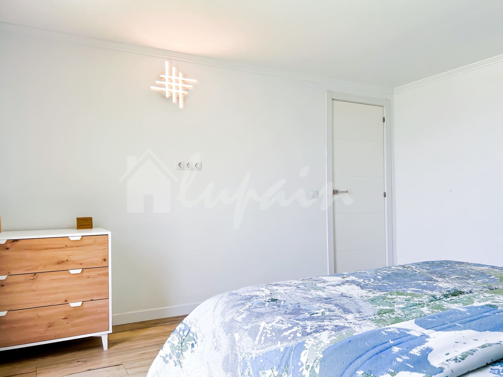 2 sovrum Lägenhet till salu i San Eugenio med pool - 490 000 € (Ref: 9341772)