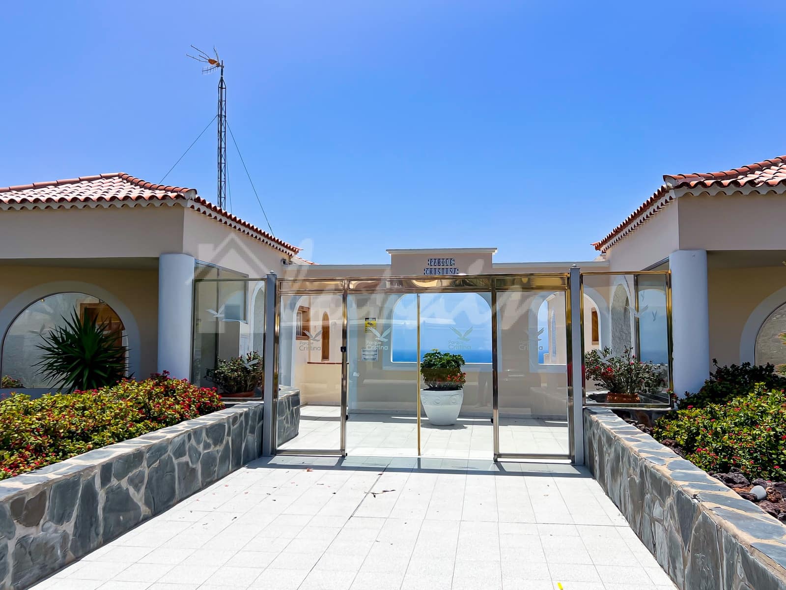 2 sovrum Lägenhet till salu i San Eugenio med pool - 490 000 € (Ref: 9341772)