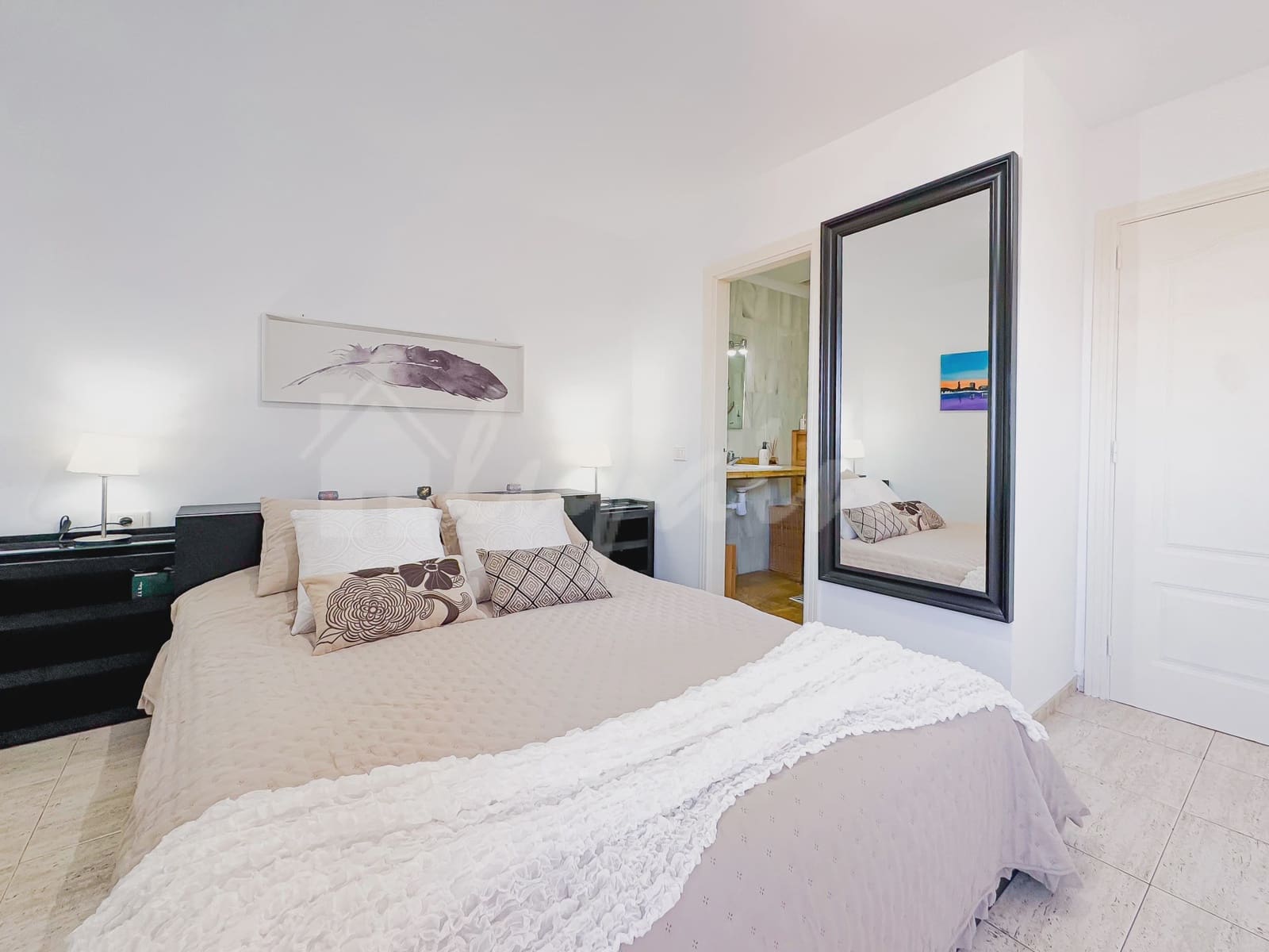 4 soveværelse Lejlighed til salg i Playa del Duque med swimmingpool - € 445.000 (Ref: 9341773)