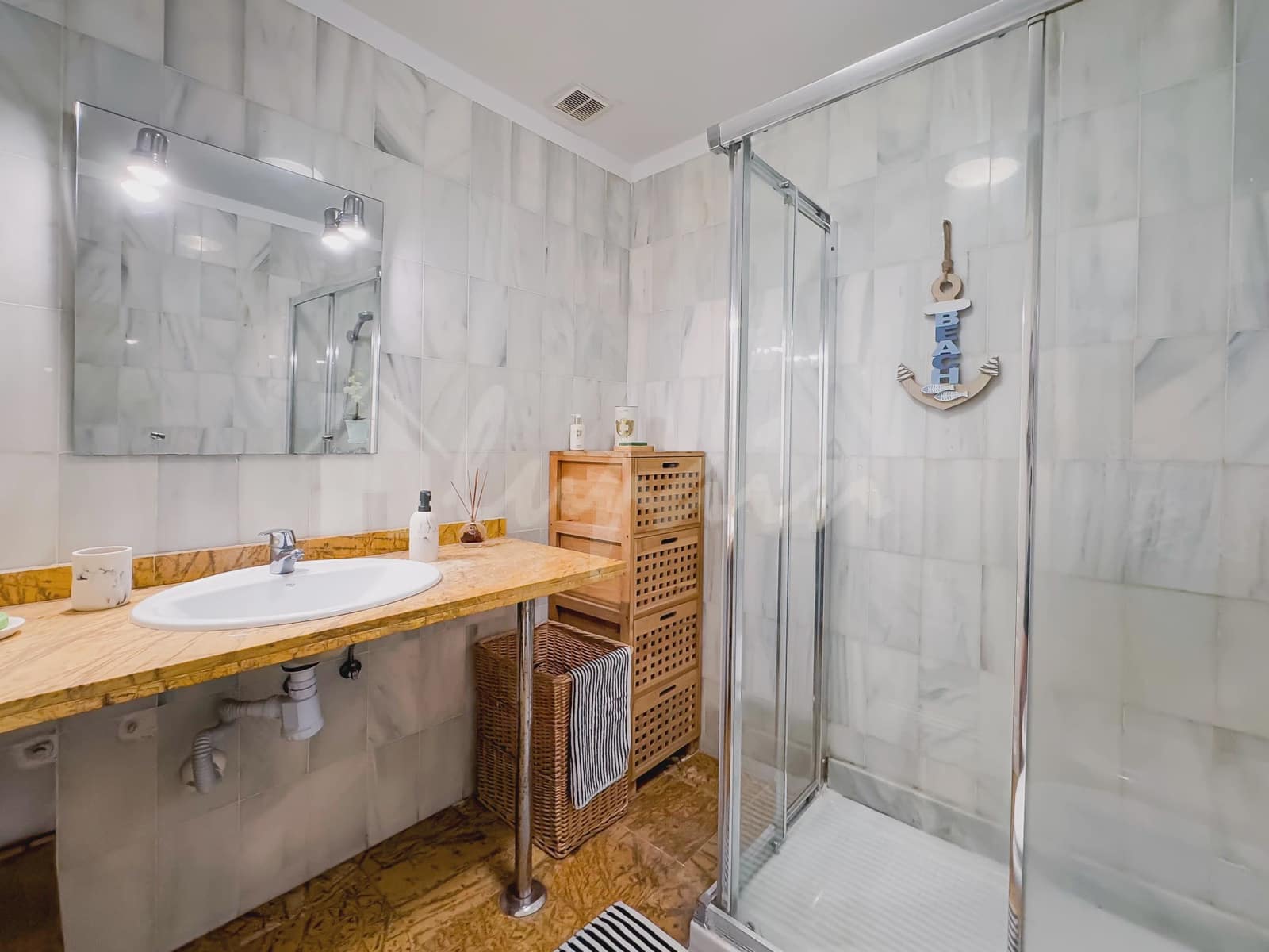 4 soveværelse Lejlighed til salg i Playa del Duque med swimmingpool - € 445.000 (Ref: 9341773)