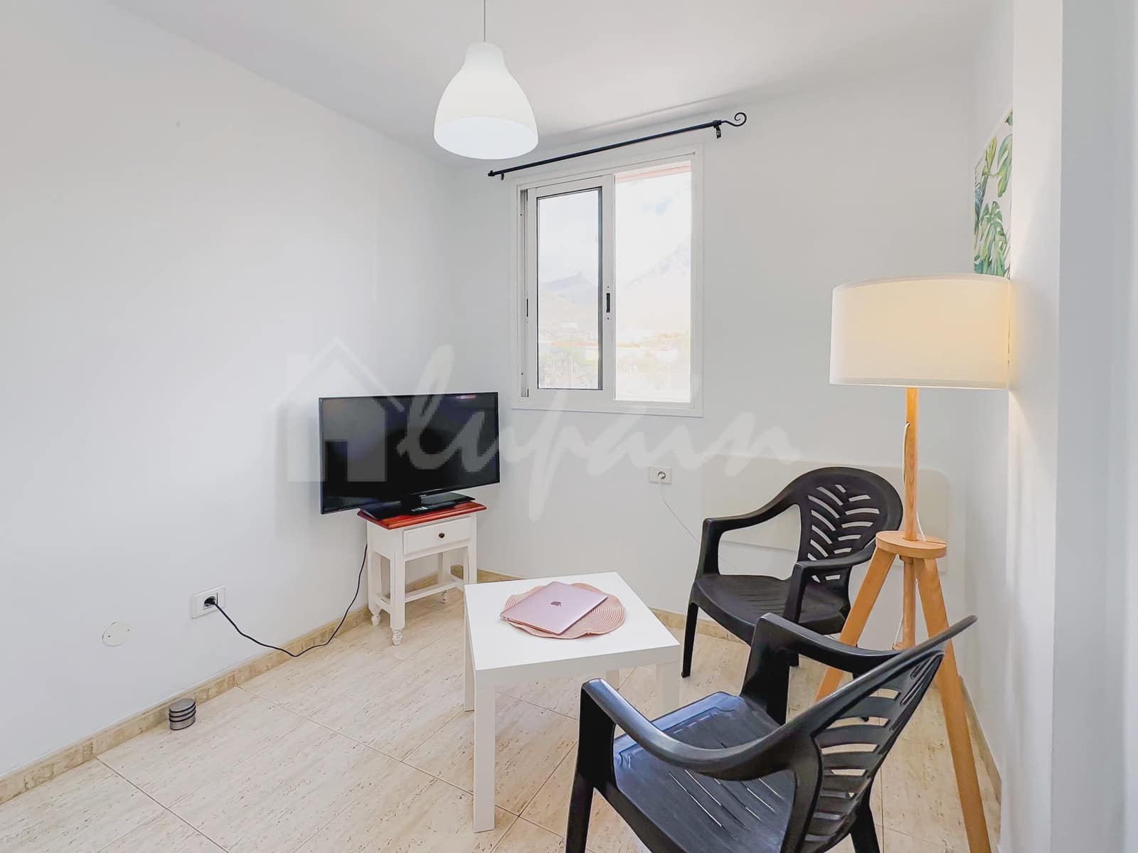 4 soveværelse Lejlighed til salg i Playa del Duque med swimmingpool - € 445.000 (Ref: 9341773)