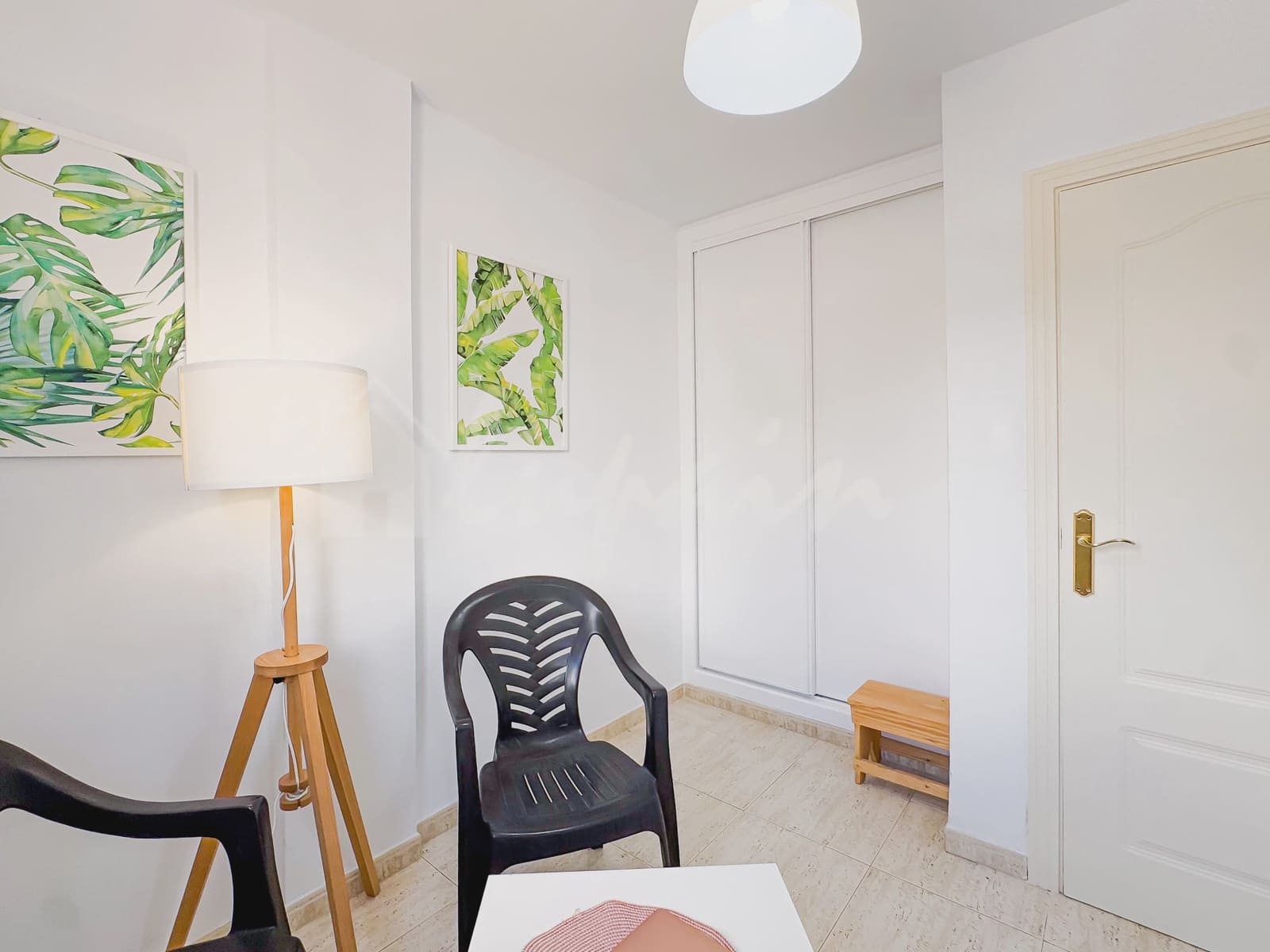 4 soveværelse Lejlighed til salg i Playa del Duque med swimmingpool - € 445.000 (Ref: 9341773)