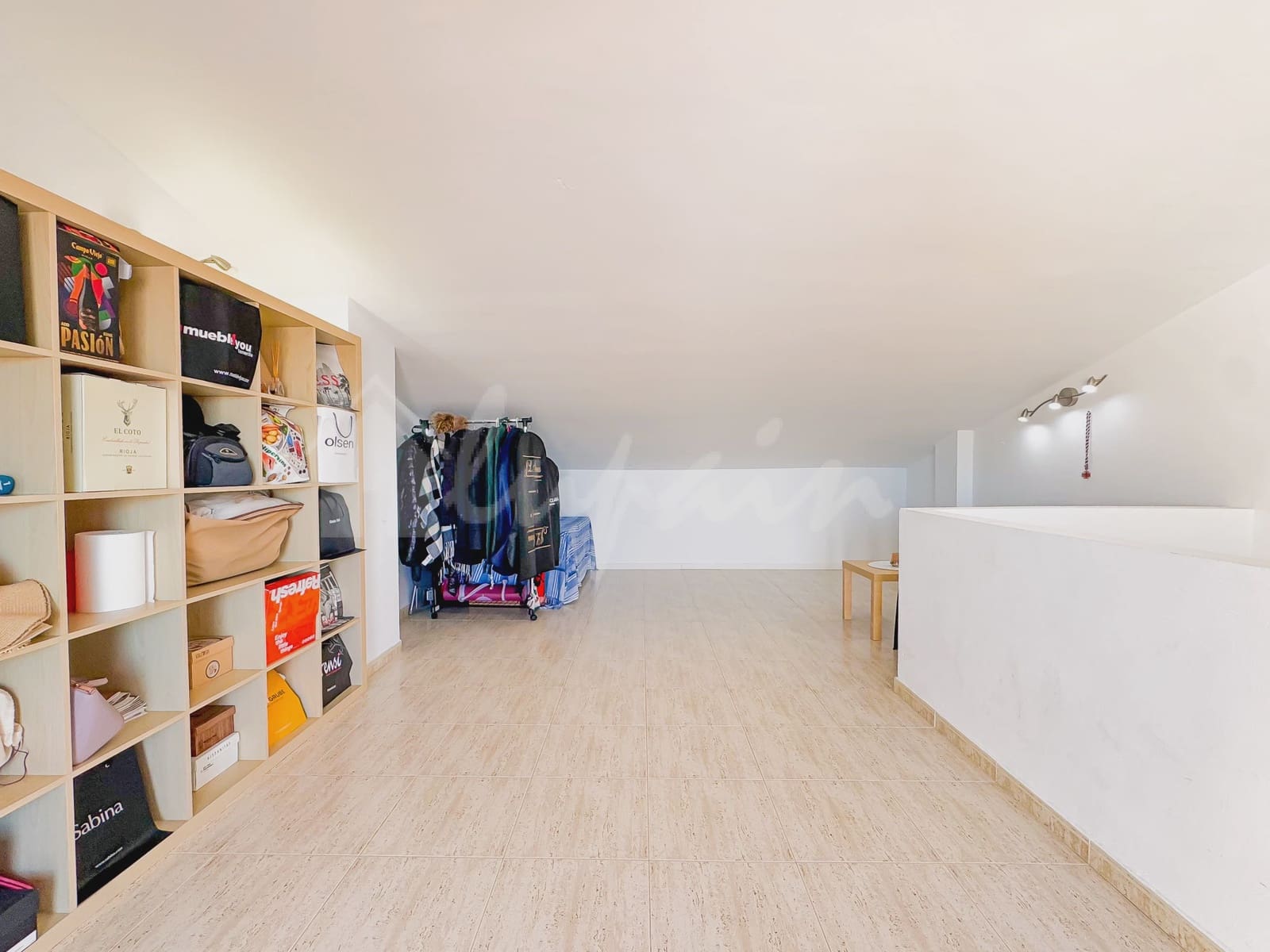 4 soveværelse Lejlighed til salg i Playa del Duque med swimmingpool - € 445.000 (Ref: 9341773)