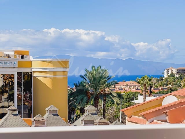 4 soveværelse Lejlighed til salg i Playa del Duque, Adeje med swimmingpool - € 445.000 (Ref: 9341773)